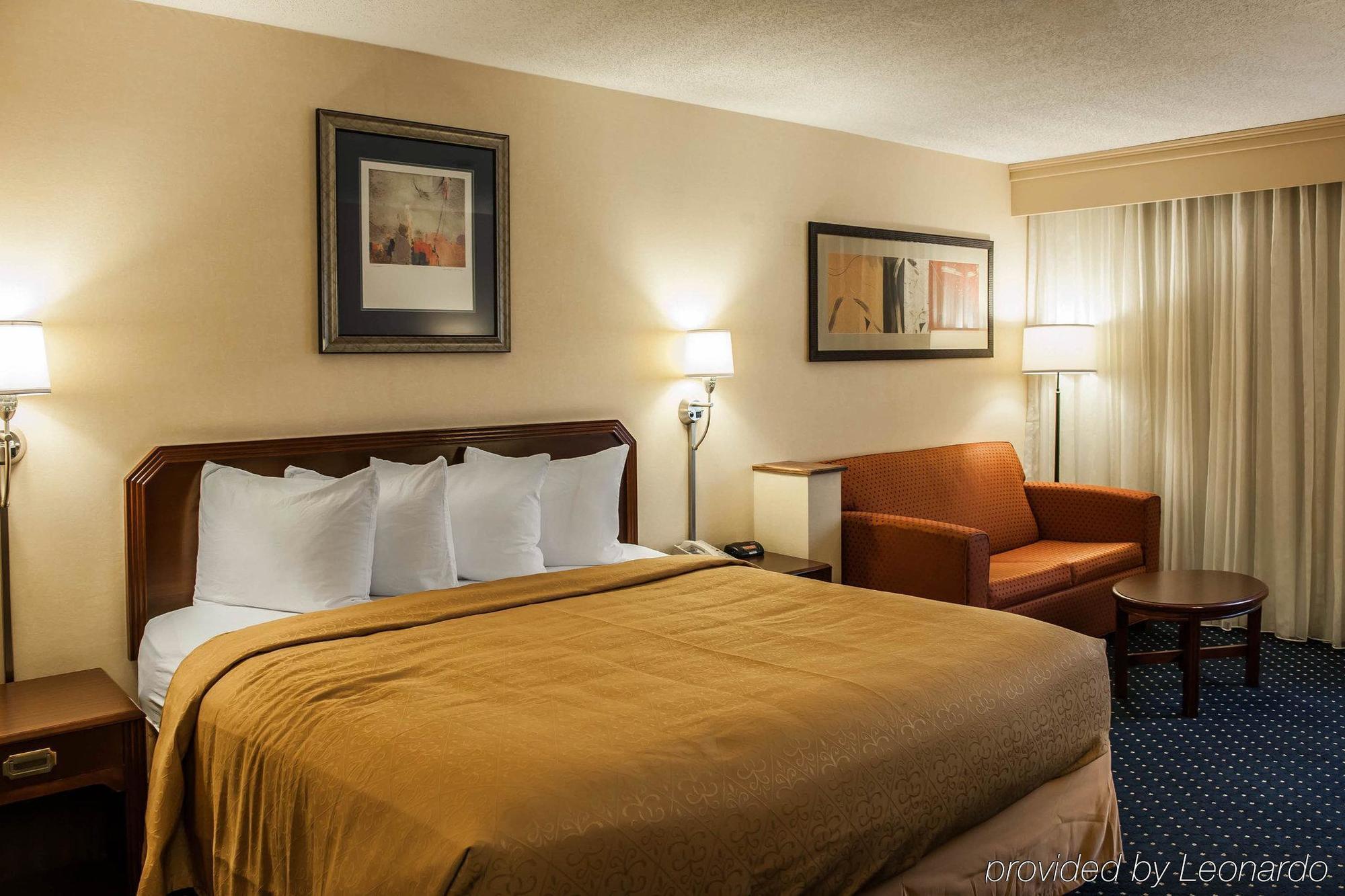 Quality Inn & Suites Goshen Exteriör bild