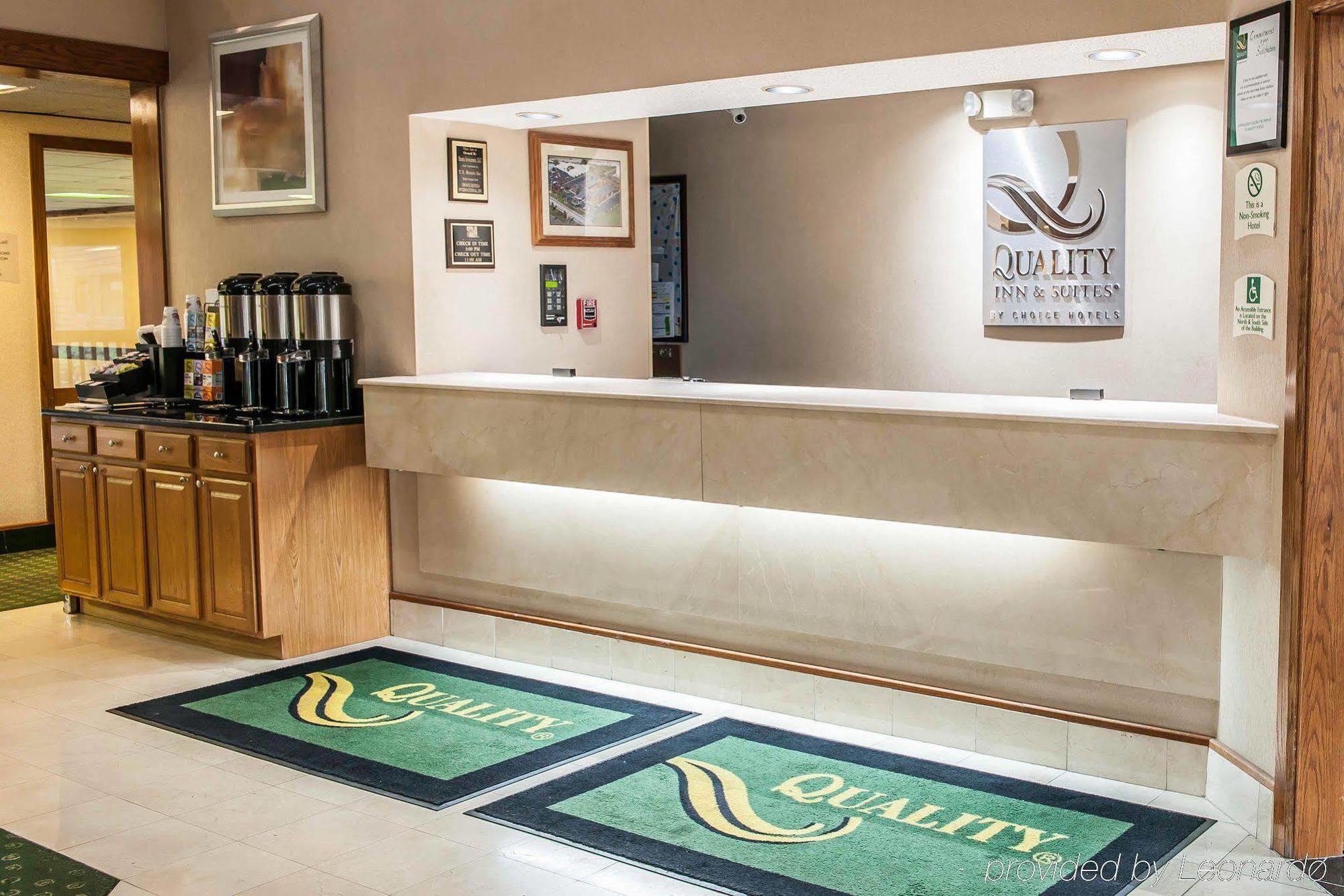 Quality Inn & Suites Goshen Exteriör bild